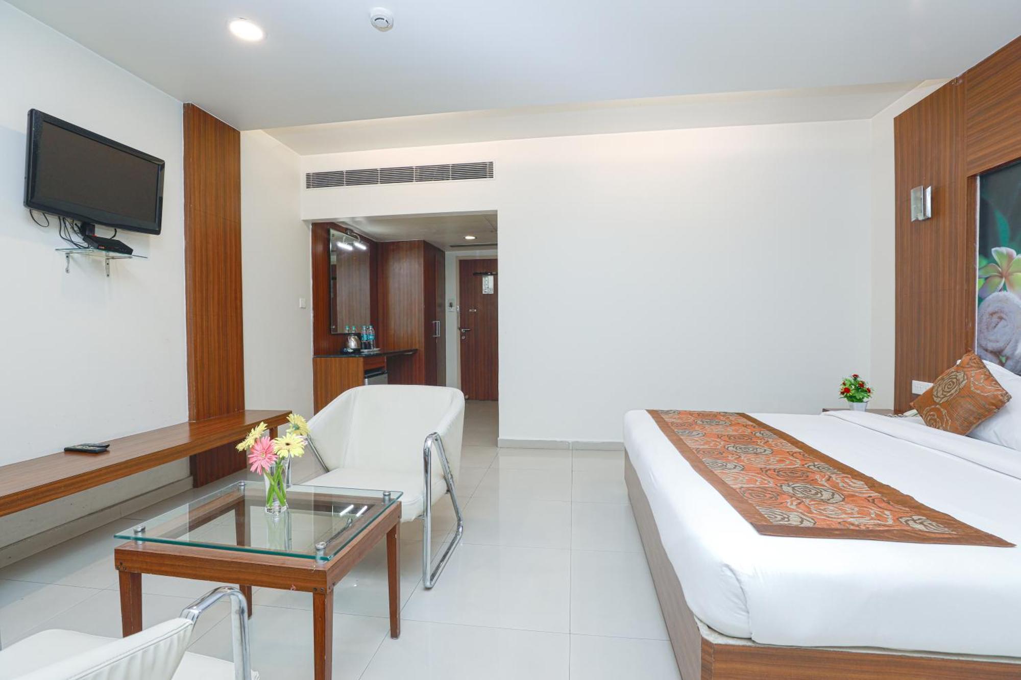 Hotel Le Castle Rudrapur Exterior foto